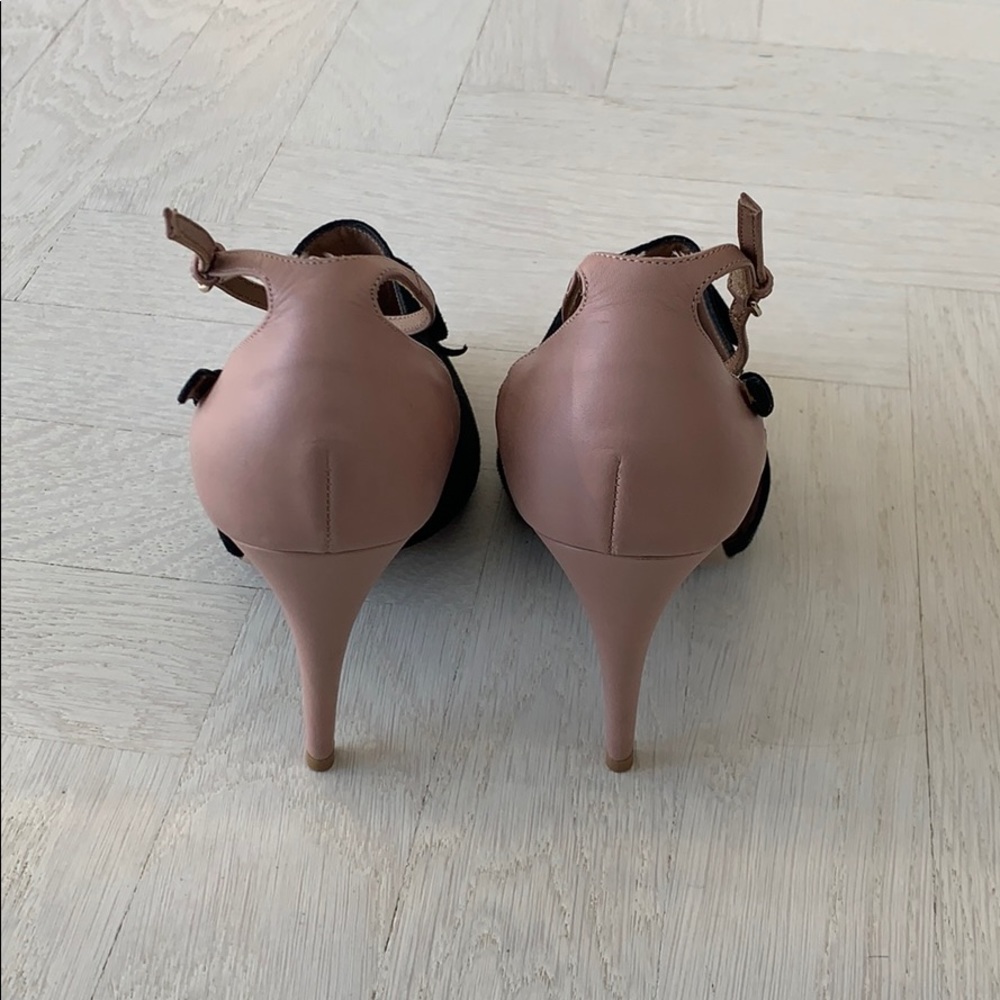 Valentino Garavani Black Heel size 9 - Picture 3 of 7
